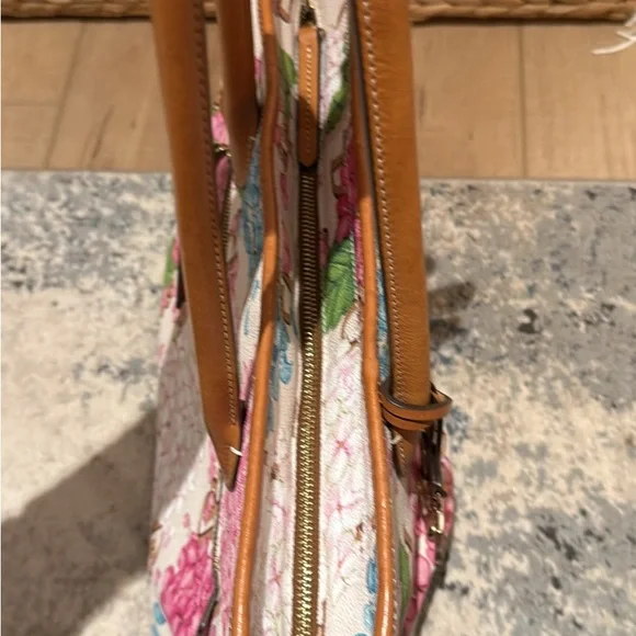 DOONEY & BOURKE Hydrangeas Monogram Tote Bag - Picture 9 of 10